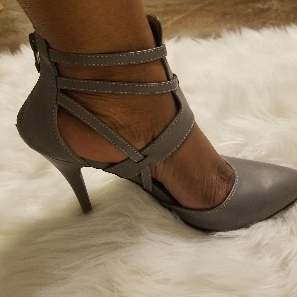 Shoes - Picture 3 of 3